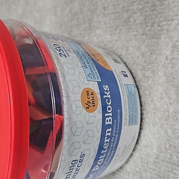 Learning Resources Plastic pattern blocks - Picture 2 of 6